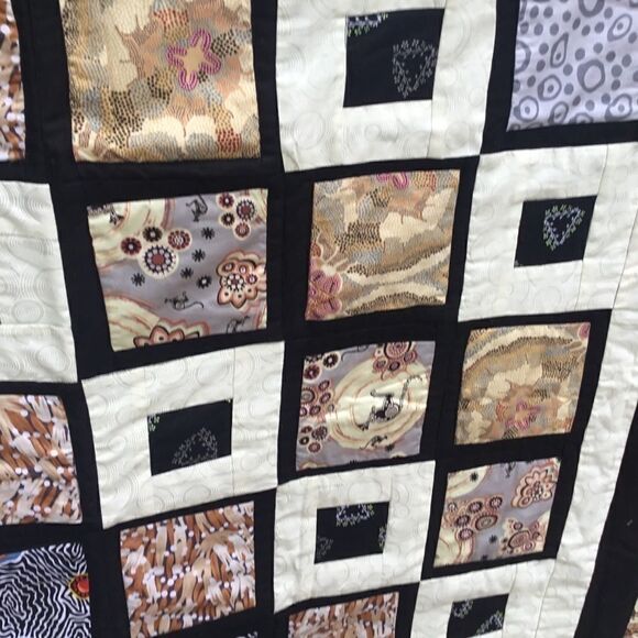 NWT. Hand Crafted Aboriginal Prints Quilt